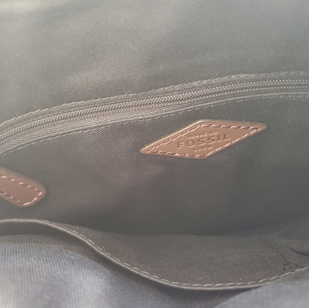 NEW FOSSIL CROSSBODY MESSENGER BAG BLACK W/ BROWN ACCENTS - Picture 6 of 11